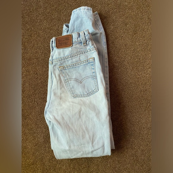 White washed vintage Levi’s - Picture 2 of 3